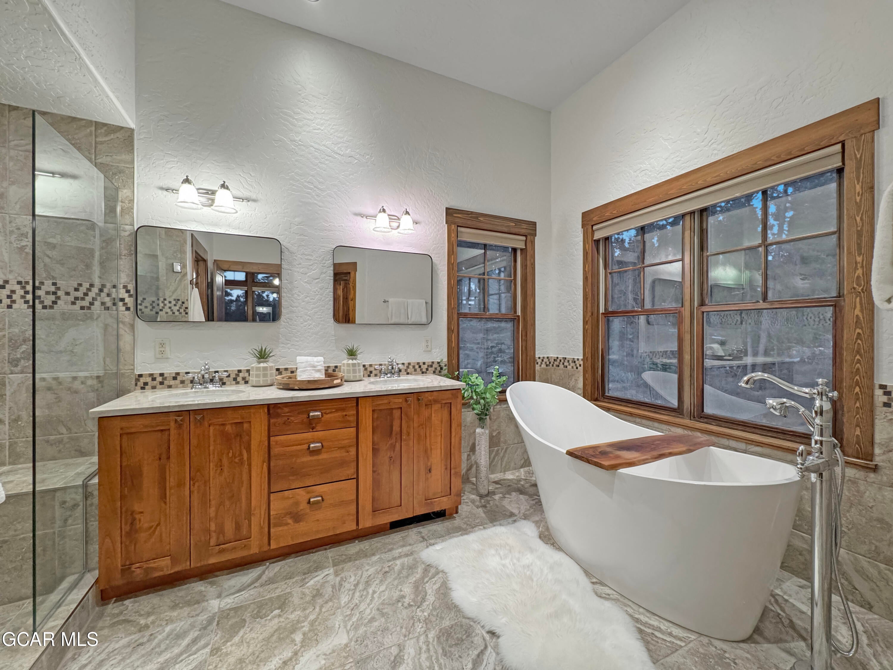Tabernash, Colorado, 80478, United States, 4 Bedrooms Bedrooms, ,5 BathroomsBathrooms,Residential,Active,2029765