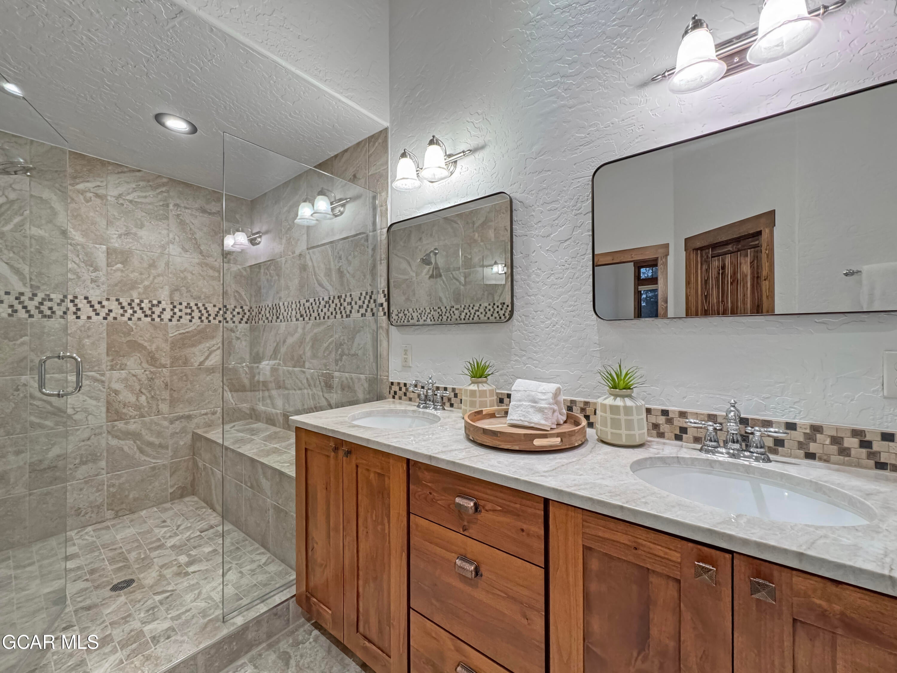 Tabernash, Colorado, 80478, United States, 4 Bedrooms Bedrooms, ,5 BathroomsBathrooms,Residential,Active,2029765