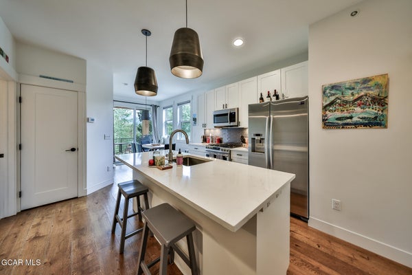 800 PARK AVE # 203, GRAND LAKE, CO 80447 - Image c1b1152fe49358efb140e77e99fc178d/260215221