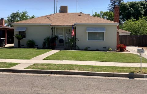 Photo of 624 N N Place, Tulare, CA 93274 (MLS # 241120)