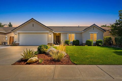 Photo of 2336 S Cedar Street, Visalia, CA 93292 (MLS # 241033)