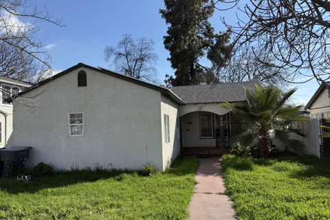 Photo of 515 Neville Street, Hanford, CA 93230 (MLS # 239994)