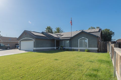 Photo of 980 Yosemite Drive, Lemoore, CA 93245 (MLS # 243667)