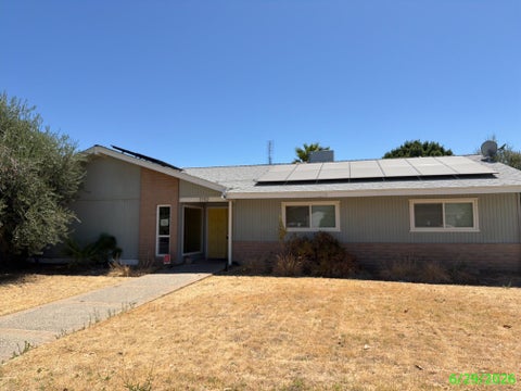Photo of 1192 Ashland Drive, Lemoore, CA 93245 (MLS # 244360)