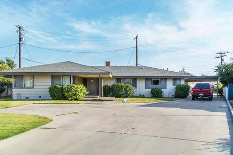 Photo of 347 Ohio Circle, Porterville, CA 93257 (MLS # 238846)