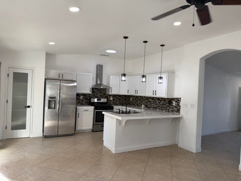 Photo of 1911 W Pioneer Ave Avenue, Porterville, CA 93257 (MLS # 244661)