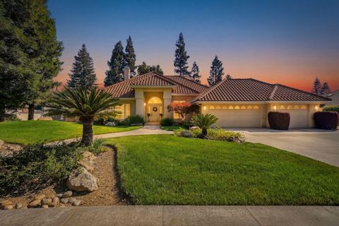 Photo of 3403 E Vassar Court, Visalia, CA 93292 (MLS # 240529)