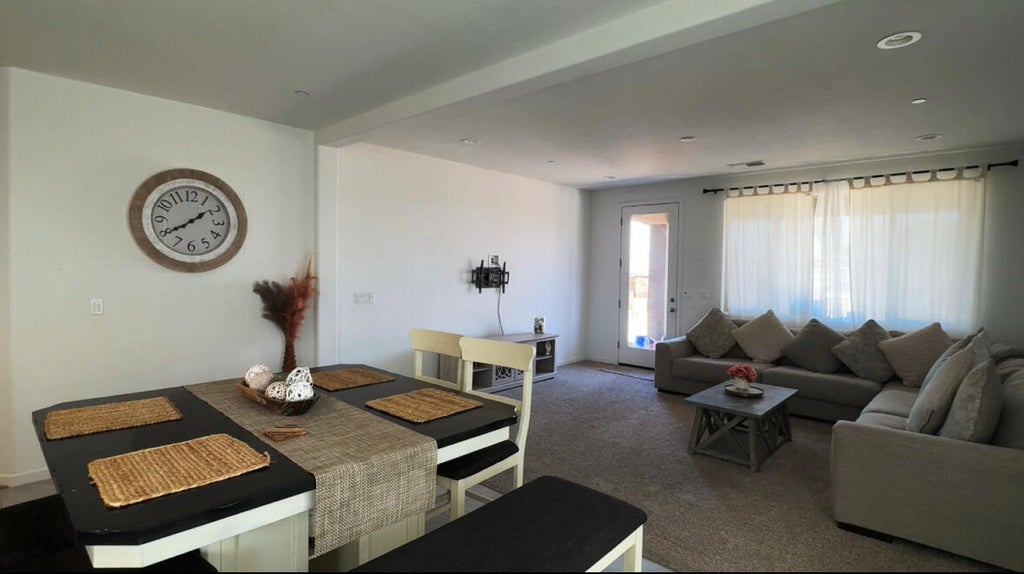 Photo of 1532 W Tyler Court, Visalia, CA 93291 (MLS # 241519)