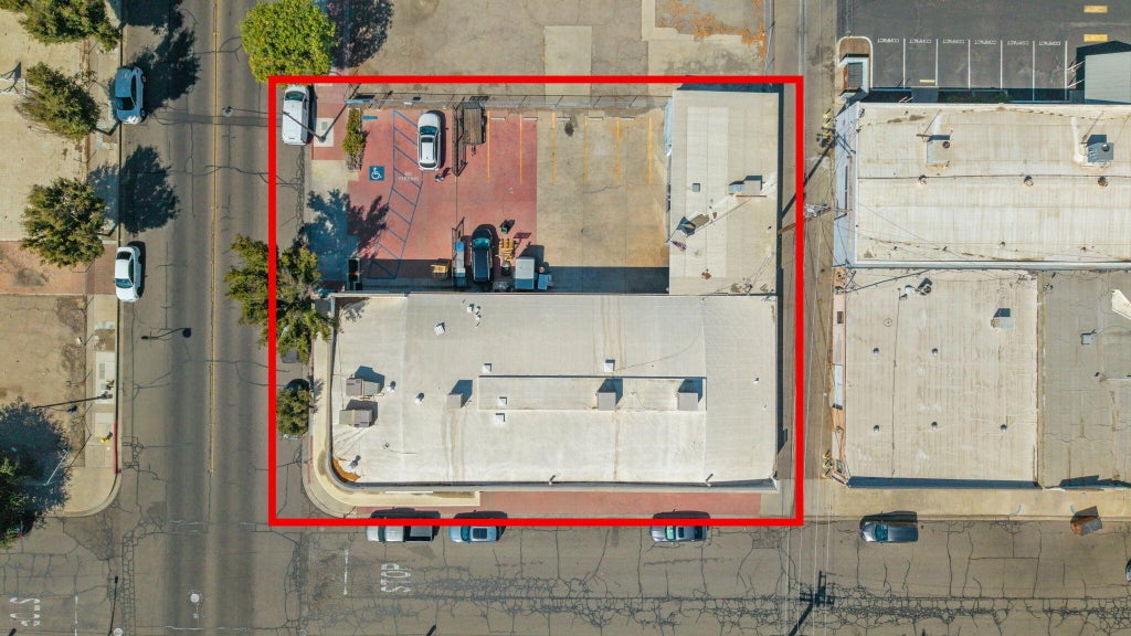 Photo of 620 E Main Street, Visalia, CA 93292 (MLS # 244173)