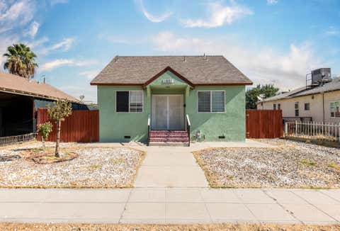 Photo of 1901 E Clay Avenue, Fresno, CA 93701 (MLS # 243263)
