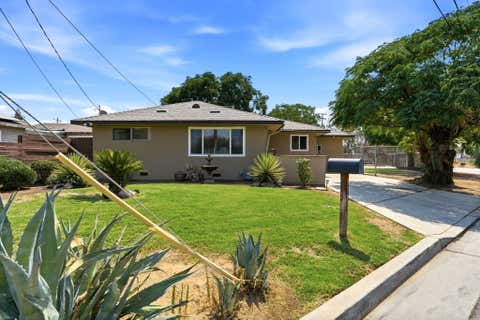Photo of 5142 N Polk Avenue, Fresno, CA 93722 (MLS # 243478)
