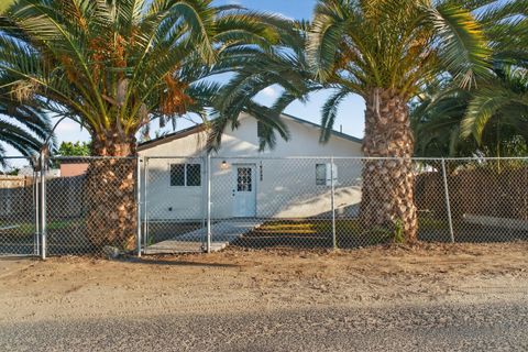 Photo of 19248 Ave 145, Porterville, CA 93257 (MLS # 240390)