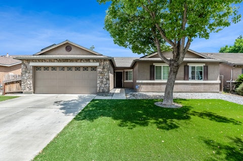 Photo of 4830 W Nellis Avenue, Visalia, CA 93277 (MLS # 242154)