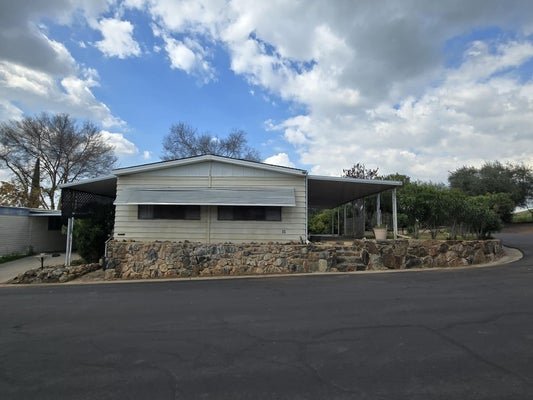 690 N CASTLE ROCK ST SPC 11, WOODLAKE, CA 93286 - Image 0f098a4f7a3add43e72f39ecd6372fe4/426818459