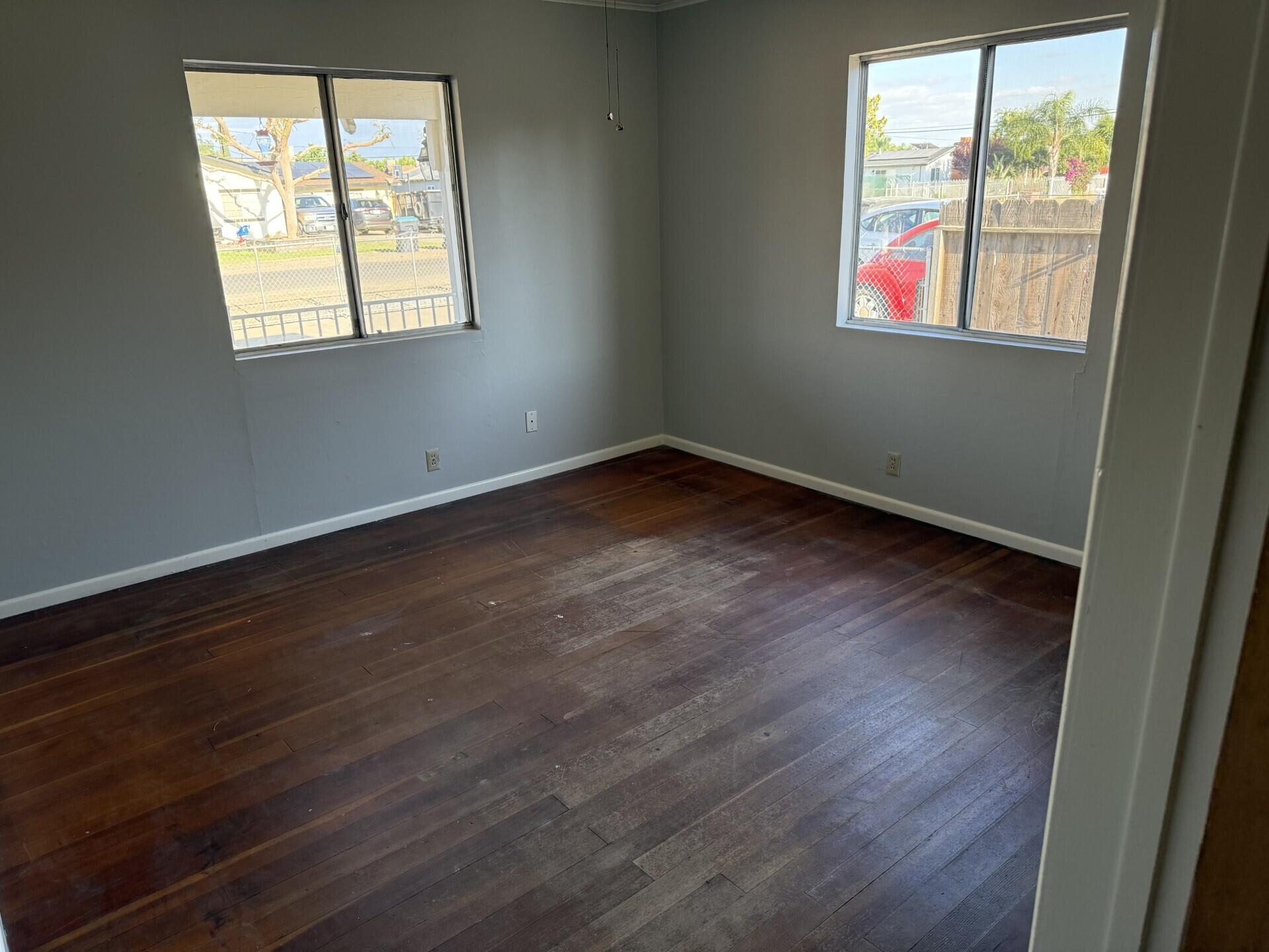 Lindsay, California 93247, United States, 2 Bedrooms Bedrooms, ,1 BathroomBathrooms,Residential,Pending,129812