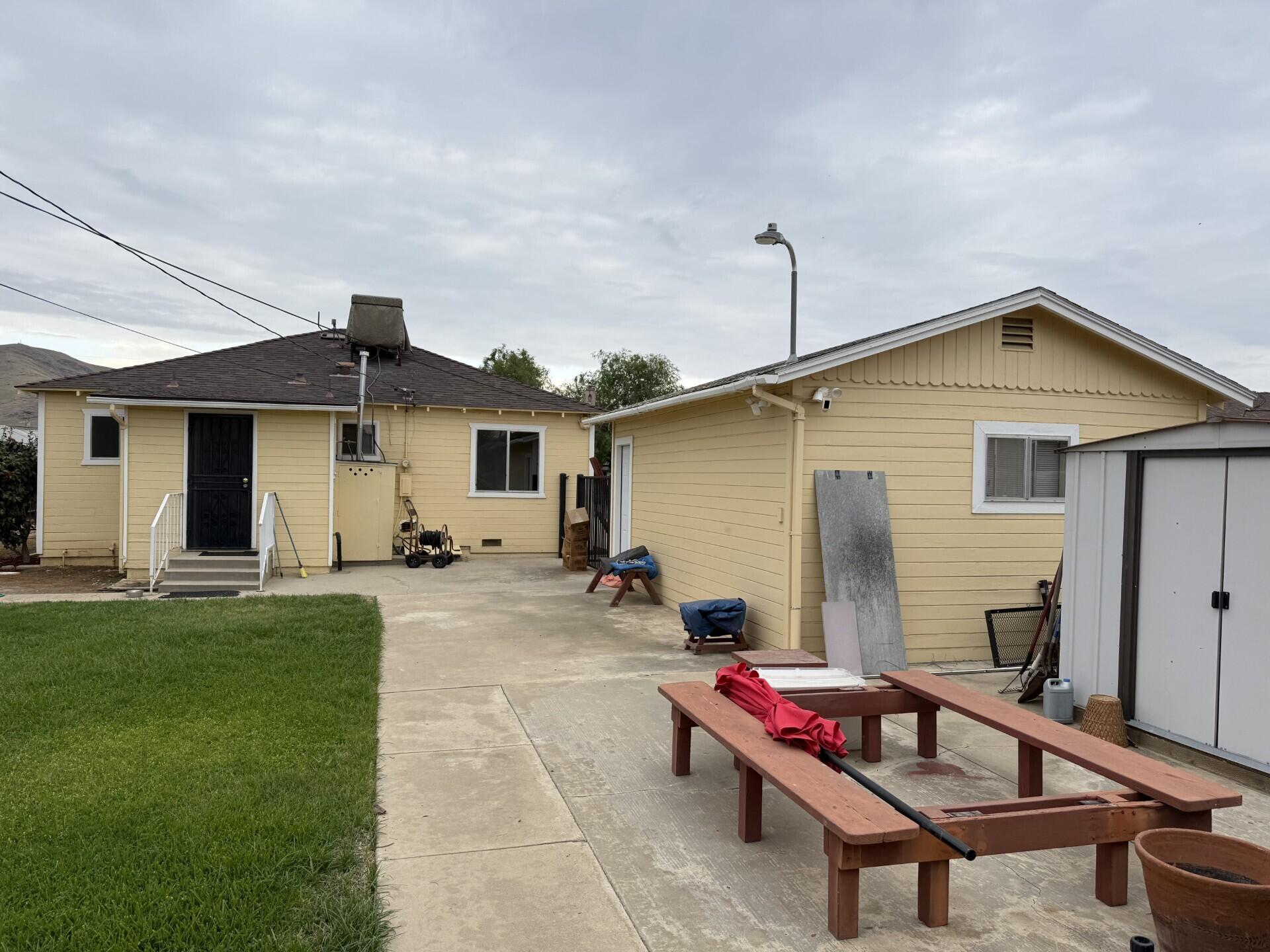 Lindsay, California 93247, United States, 2 Bedrooms Bedrooms, ,1 BathroomBathrooms,Residential,Pending,129812