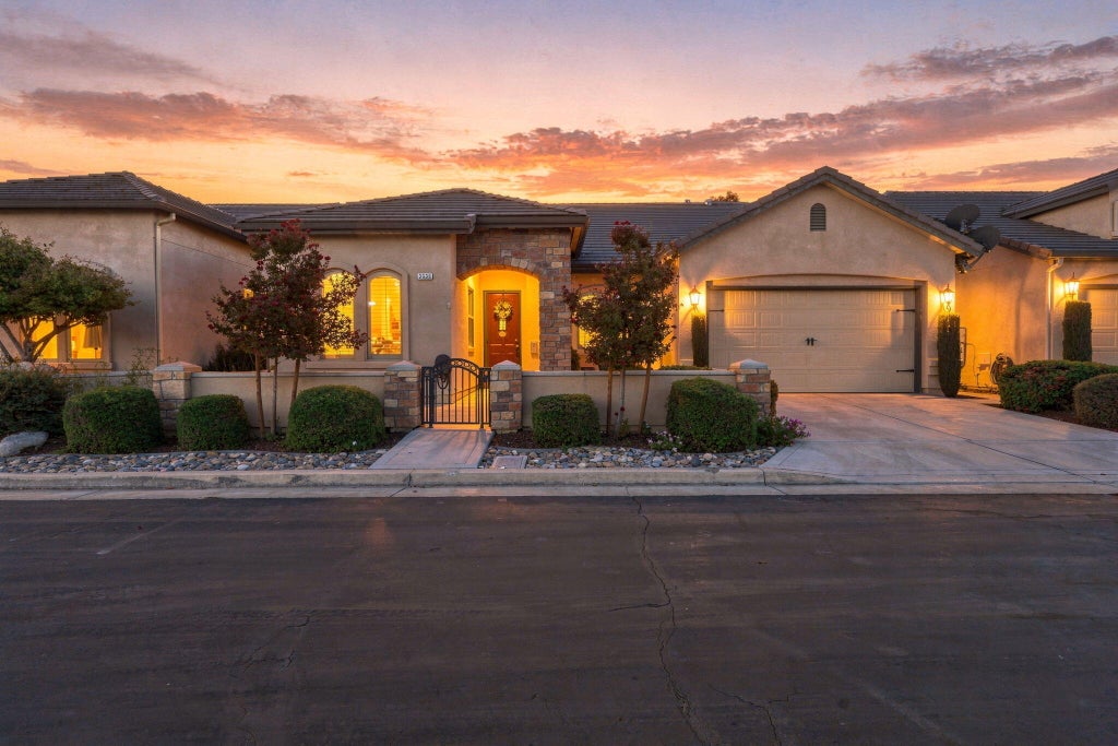 Photo of 3536 S Tamarack Street, Visalia, CA 93277 (MLS # 243909)