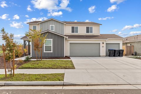 Photo of 1109 E Elkhorn Avenue, Visalia, CA 93292 (MLS # 238031)