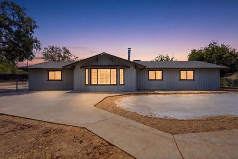 Photo of 37307 Mistletoe Road, Yokuts Valley, CA 93675 (MLS # 243427)