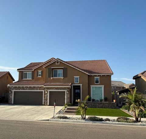Photo of 1621 W Sedona Avenue, Visalia, CA 93291 (MLS # 237834)