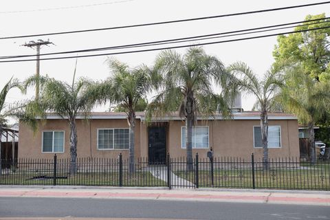 Photo of 2014 W Houston Avenue, Visalia, CA 93291 (MLS # 234508)