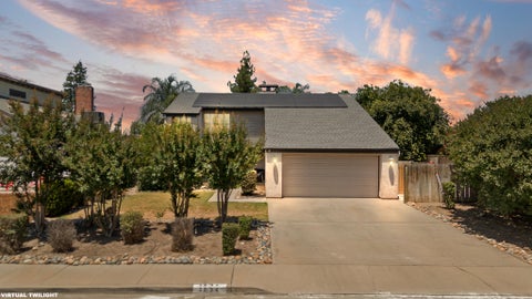 Photo of 2934 W Cherry Court, Visalia, CA 93277 (MLS # 242156)