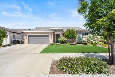 Photo of 2334 E Monte Vista Avenue, Visalia, CA 93292 (MLS # 241691)