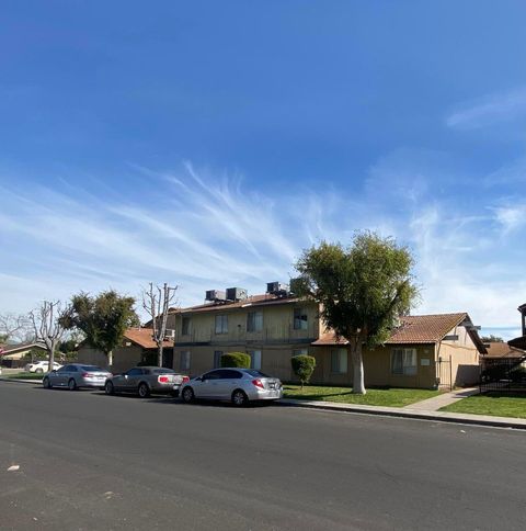 Photo of 657 W Parlier Avenue 130 #130, Reedley, CA 93654 (MLS # 238986)