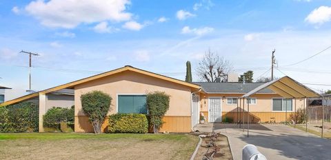 Photo of 3942 W Vassar Avenue, Visalia, CA 93277 (MLS # 239837)