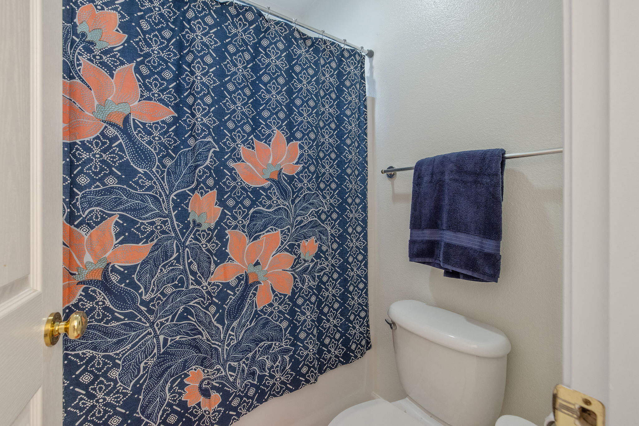 Hanford, California 93230, United States, 4 Bedrooms Bedrooms, ,2 BathroomsBathrooms,Residential,Active,249343