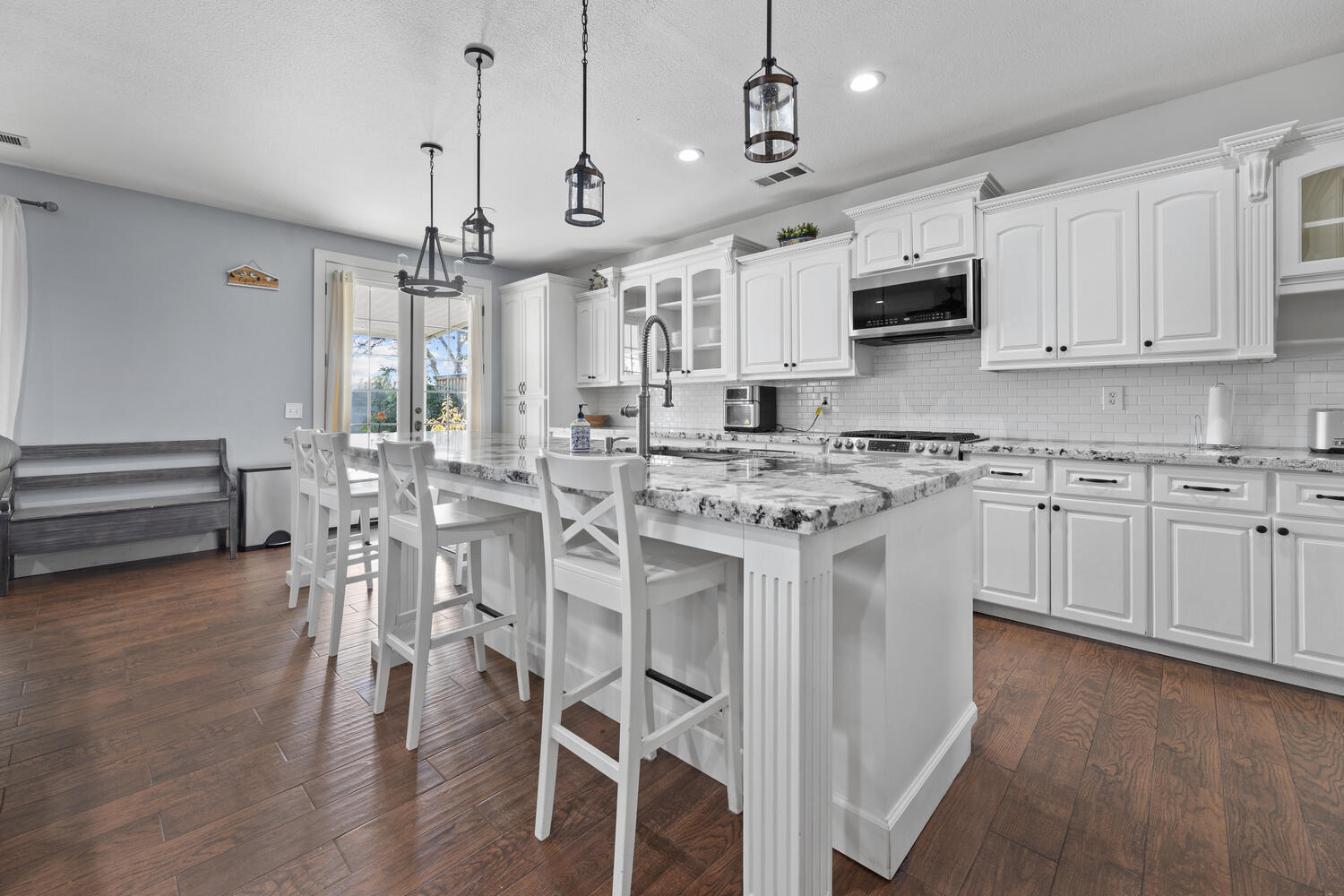 Tulare, California 93274, United States, 3 Bedrooms Bedrooms, ,2 BathroomsBathrooms,Residential,Active,94619