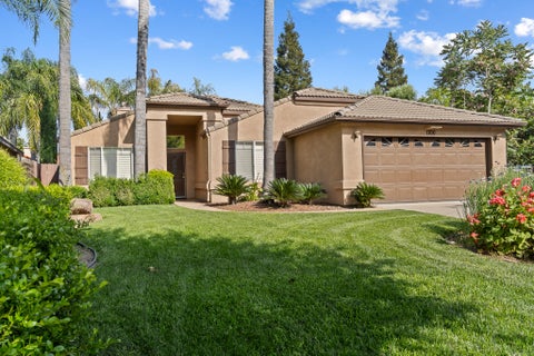 Photo of 1700 N Rio Vista Court, Visalia, CA 93292 (MLS # 244615)