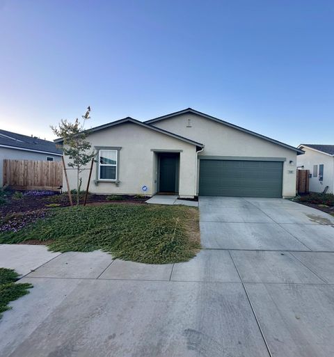Photo of 1138 E Packwood Avenue, Visalia, CA 93292 (MLS # 237302)