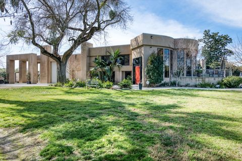 Photo of 41339 Road 52, Reedley, CA 93654 (MLS # 239990)