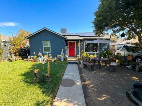 Photo of 862 N 2nd Street, Porterville, CA 93257 (MLS # 244752)