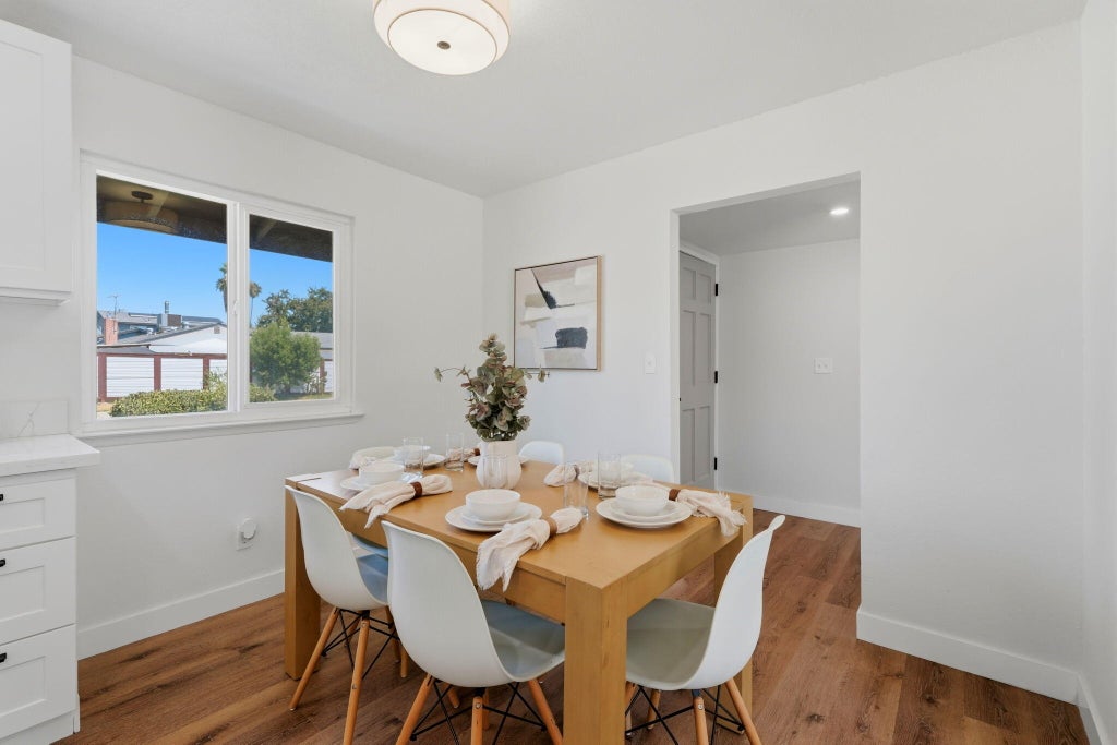 Photo of 905 S Leila Street, Visalia, CA 93277 (MLS # 242914)