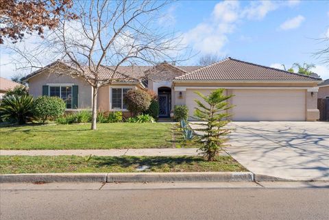 Photo of 3624 N Jackie Street, Visalia, CA 93291 (MLS # 240436)