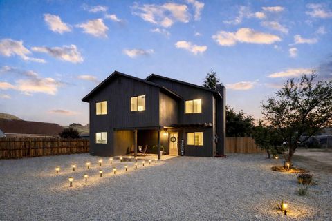 Photo of 24433 Summit Drive, Lemon Cove, CA 93244 (MLS # 240175)