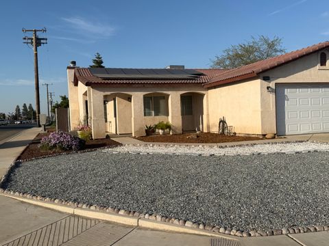 Photo of 1364 W Date Avenue, Porterville, CA 93257 (MLS # 240408)
