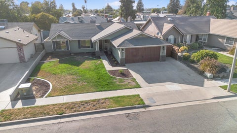 Photo of 669 Coral Street, Tulare, CA 93274 (MLS # 244288)