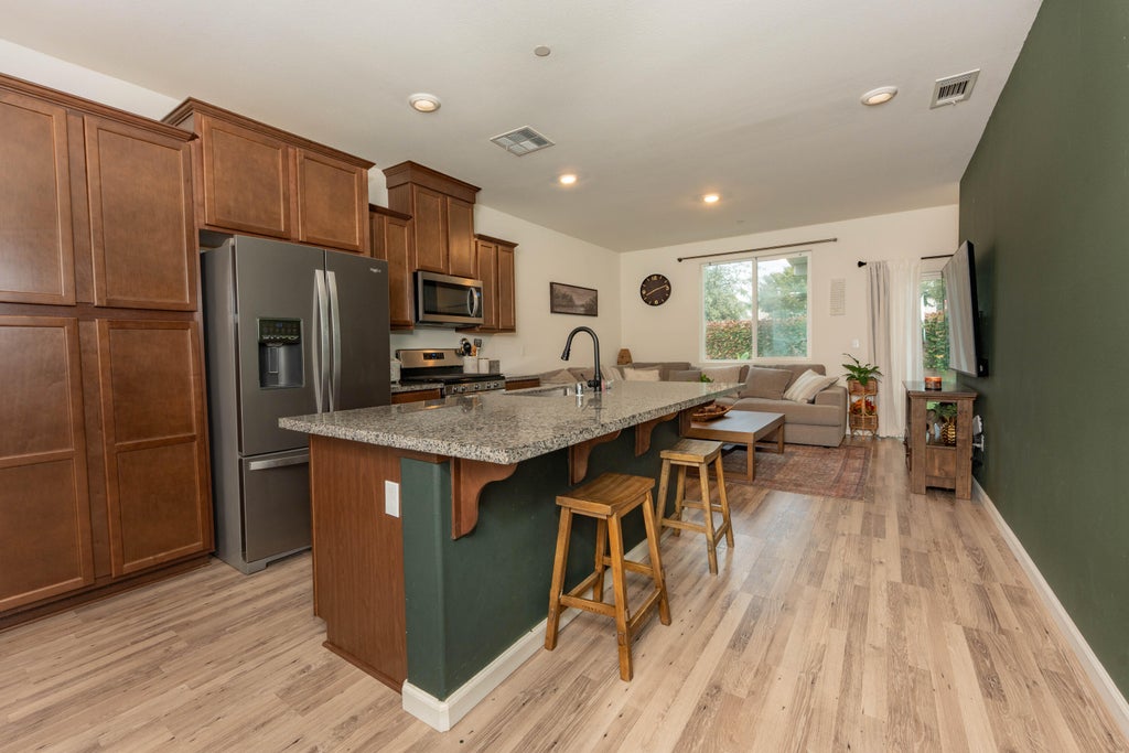 Photo of 2258 S Manzanita Court, Visalia, CA 93292 (MLS # 243810)