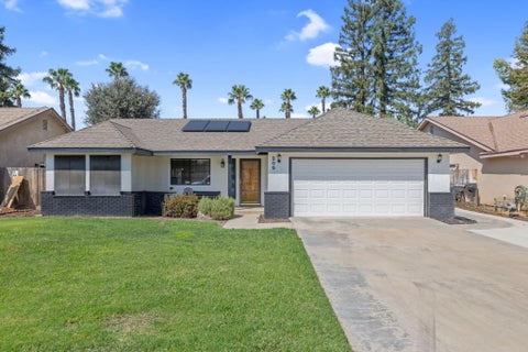 Photo of 209 S Atwood Court, Visalia, CA 93291 (MLS # 243818)