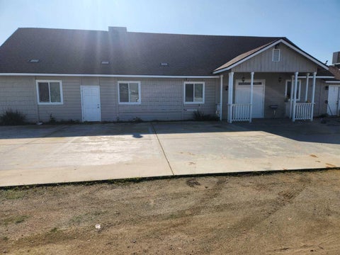 Photo of 20173 Road 196, Lindsay, CA 93247 (MLS # 244537)