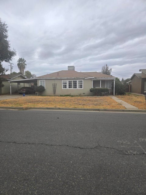 Photo of 261 W Sandra Avenue, Tulare, CA 93274 (MLS # 244760)