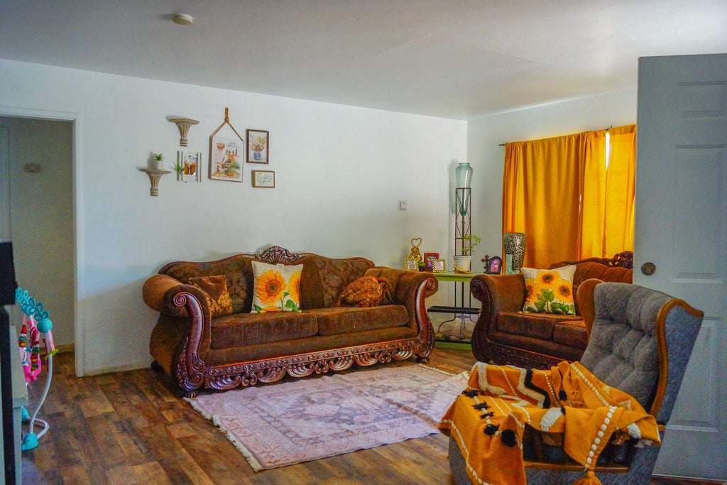 Photo of 1328 N Leslie Street, Visalia, CA 93291 (MLS # 244511)