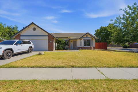 Photo of 151 Brentwood Drive, Lemoore, CA 93245 (MLS # 242922)