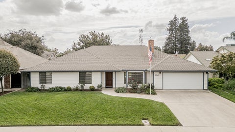 Photo of 2360 Harold Street, Kingsburg, CA 93631 (MLS # 244662)
