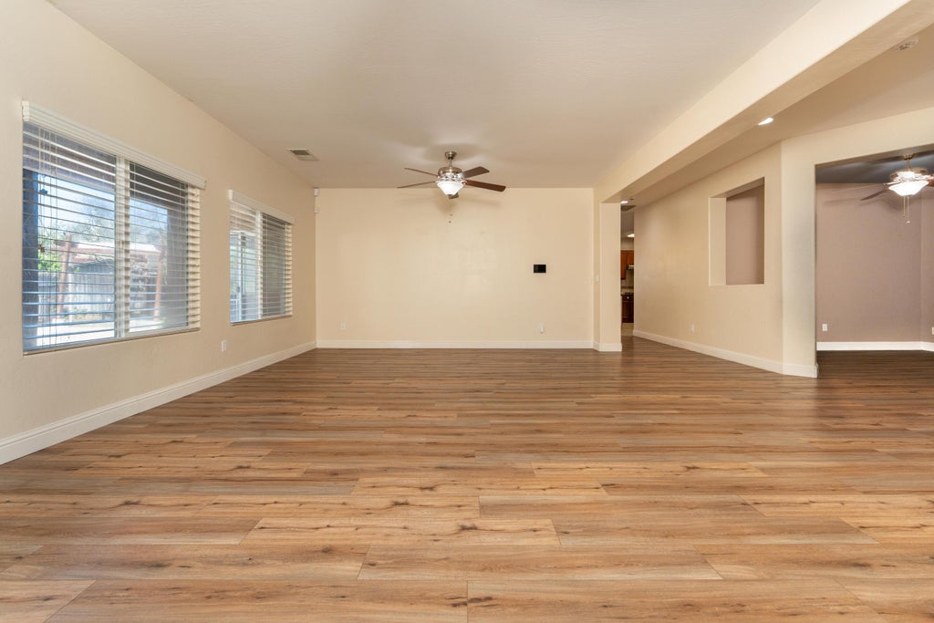 Photo of 2945 S Arkle Street, Visalia, CA 93292 (MLS # 240186)