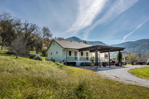 Photo of 42148 South Fork Drive, Three Rivers, CA 93271 (MLS # 240074)