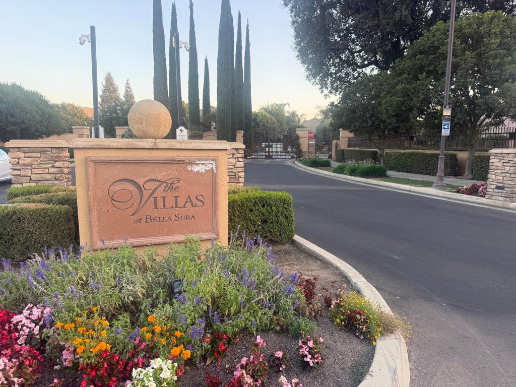 Photo of 1421 N Cortona Court, Visalia, CA 93291 (MLS # 244452)